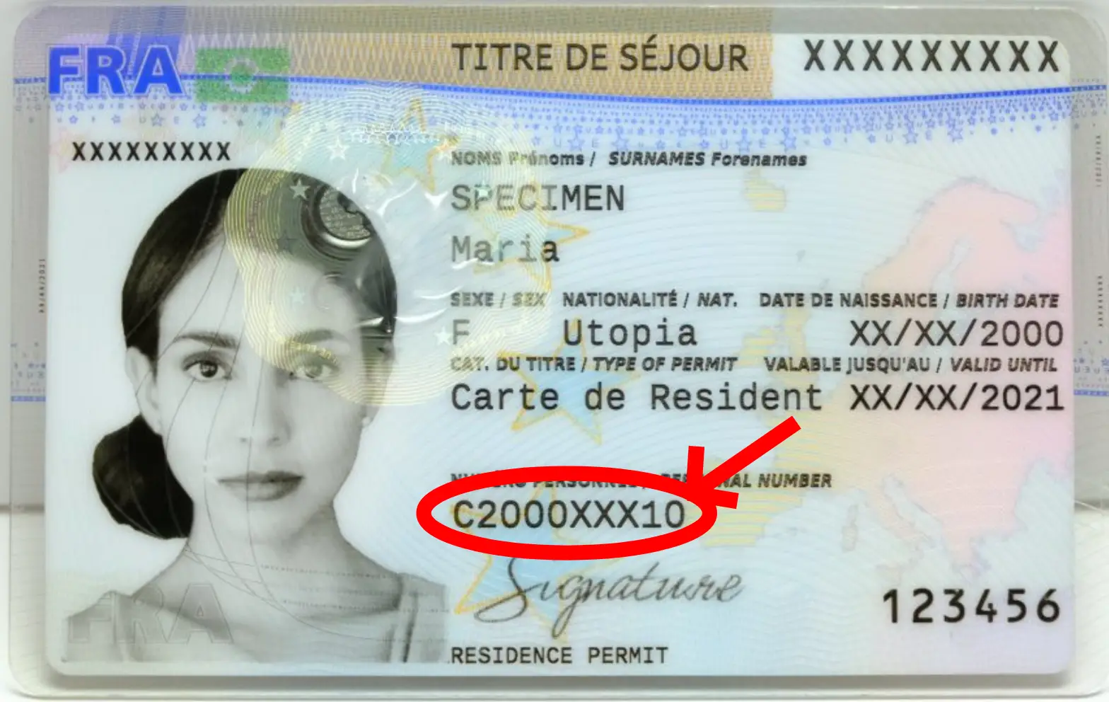 Spécimen de titre de séjour avec le numéro du document entouré